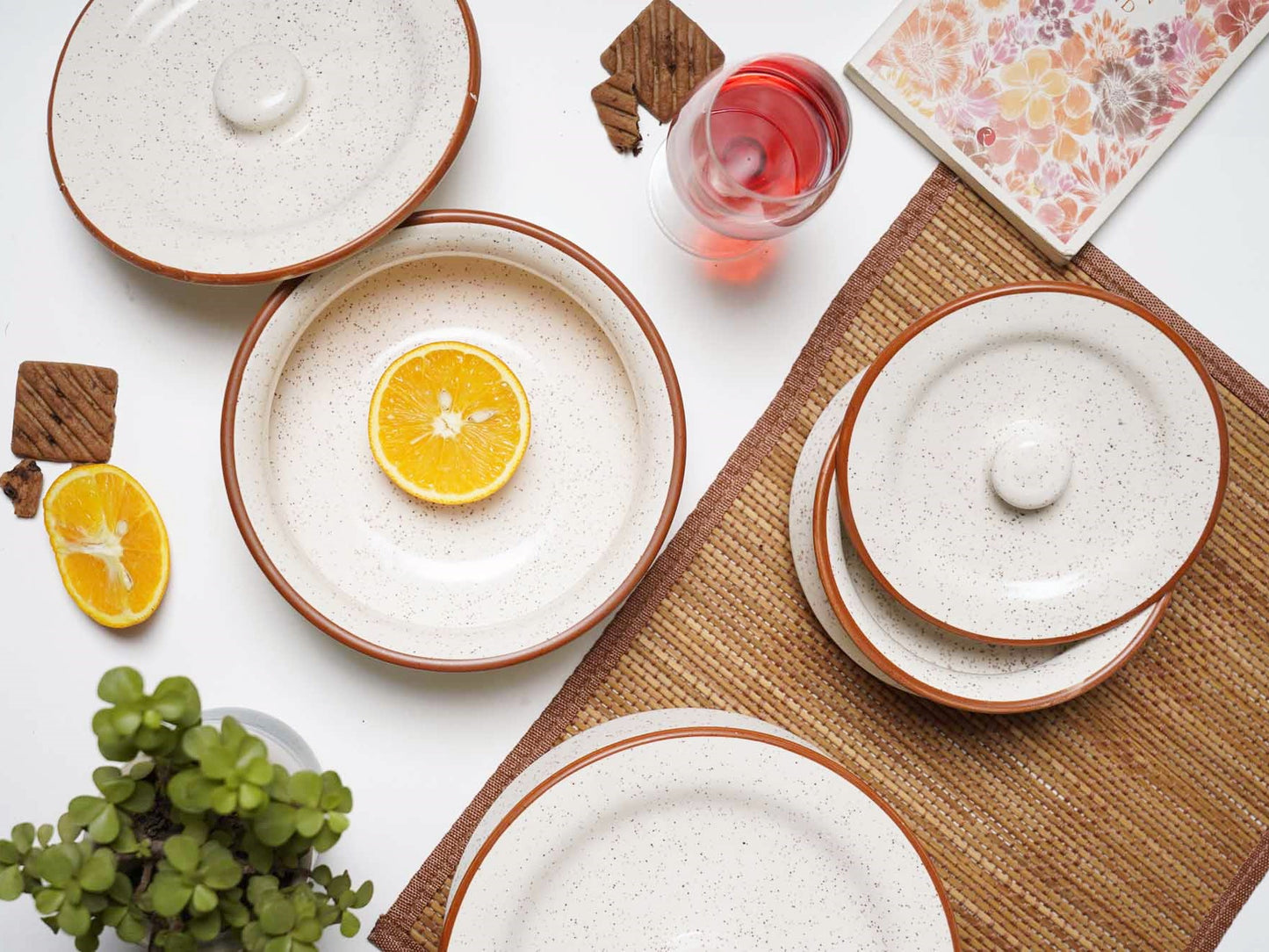 Cookie Crumble - Serving Bowls with Lid - Set of 3