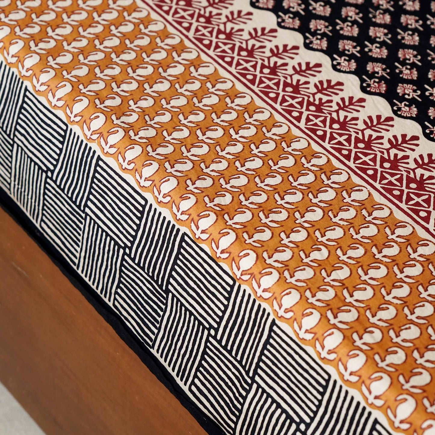 Kalamkari - Black - Flat I Fitted Bedsheet (90x108 Inches)