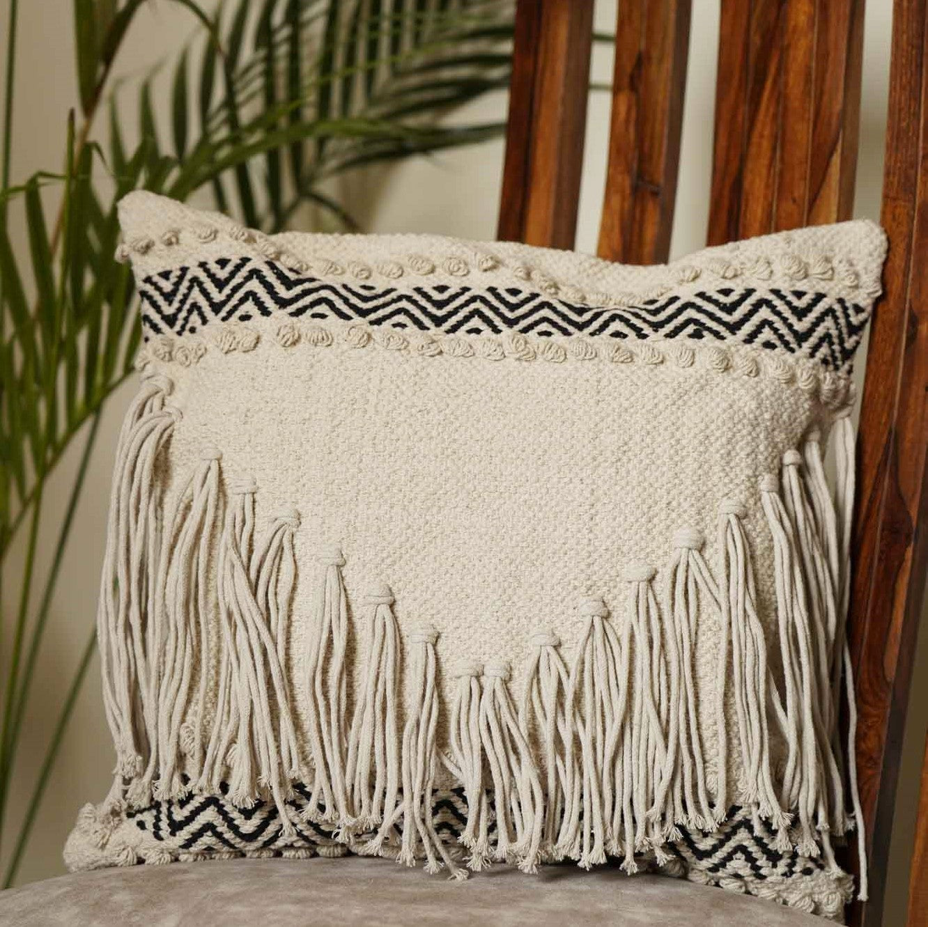 Boho Vibe - Triangle Tassels Cushion Cover