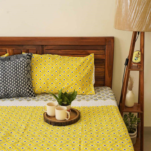 Bageecha – Yellow – Flat I Fitted Bedsheet (108x108 Inches)