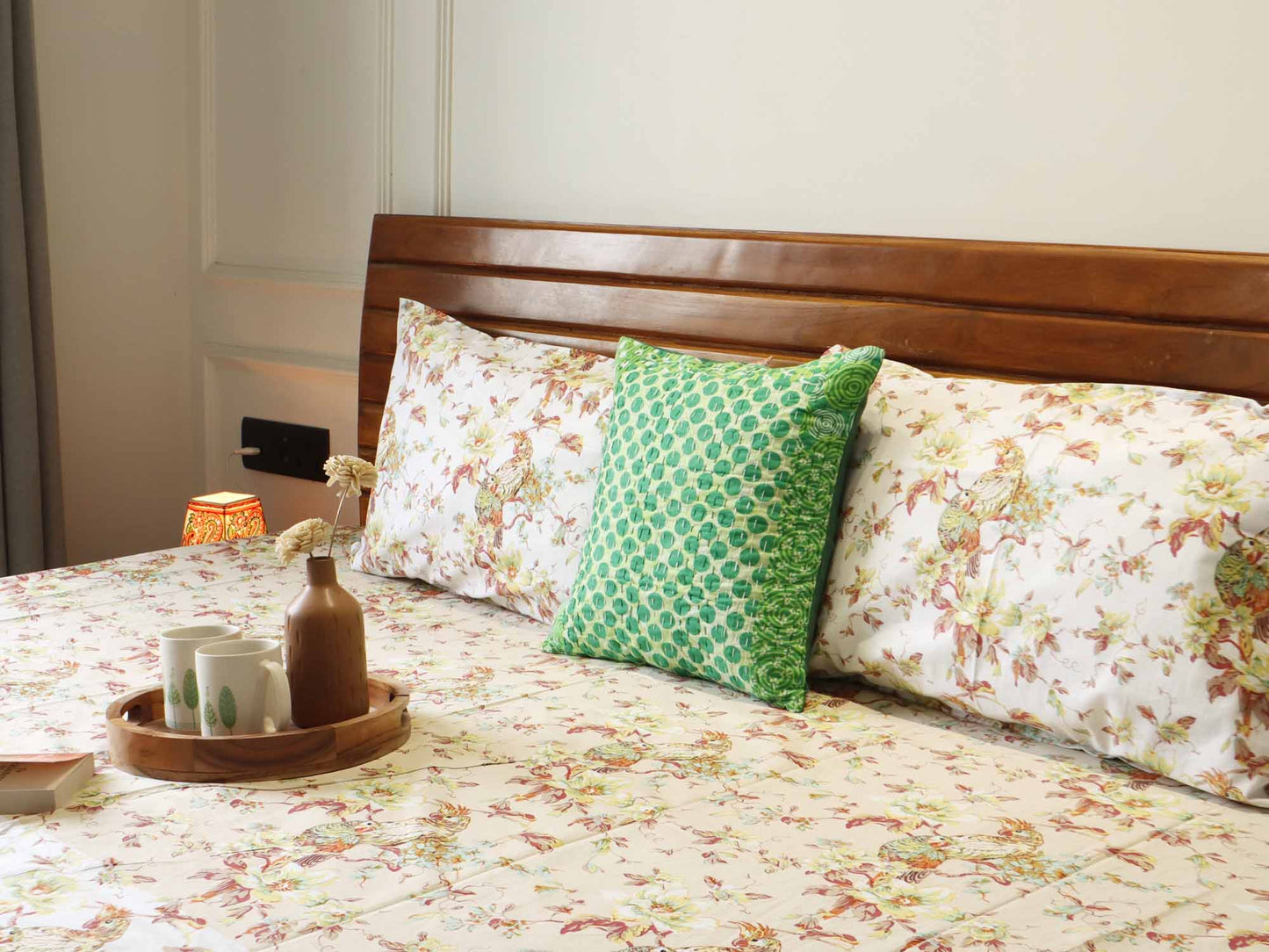 Panchi - Peach Flat I Fitted Bedsheet (108x108 Inches)