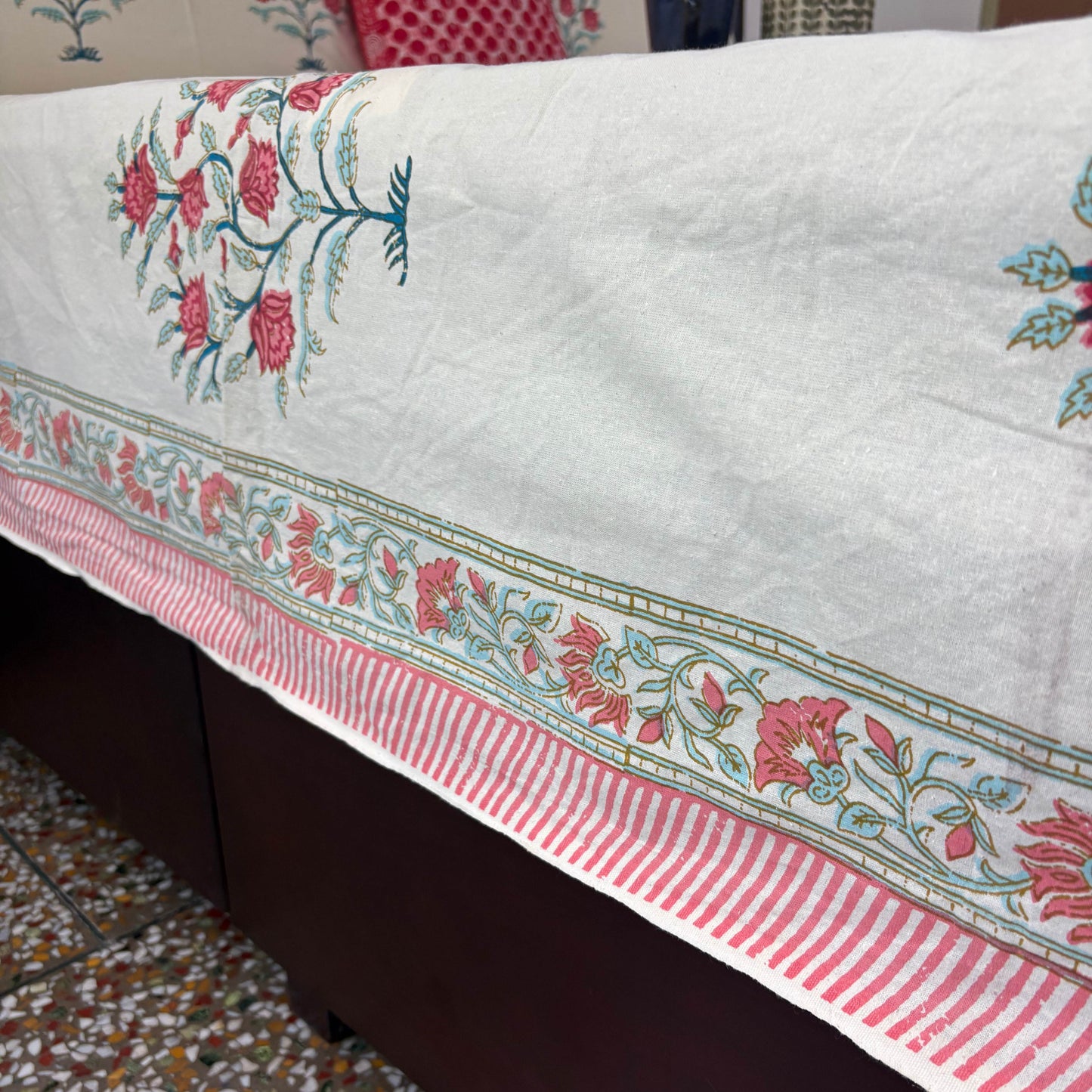 Zareen Pink - Flat I Fitted Bedsheet (108x108 Inches)