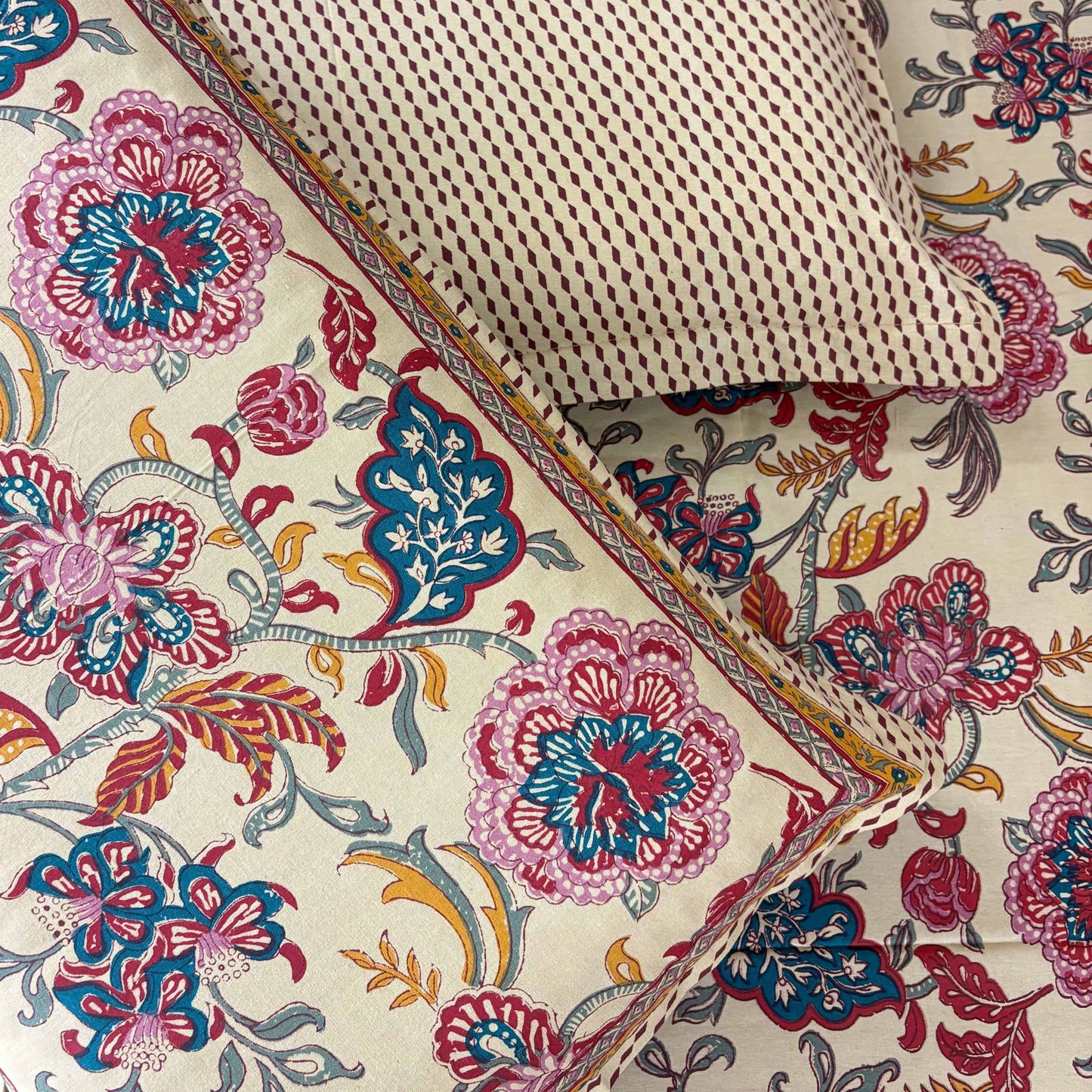 Chartlook Beige - Flat I Fitted Bedsheet (108x108 Inches)