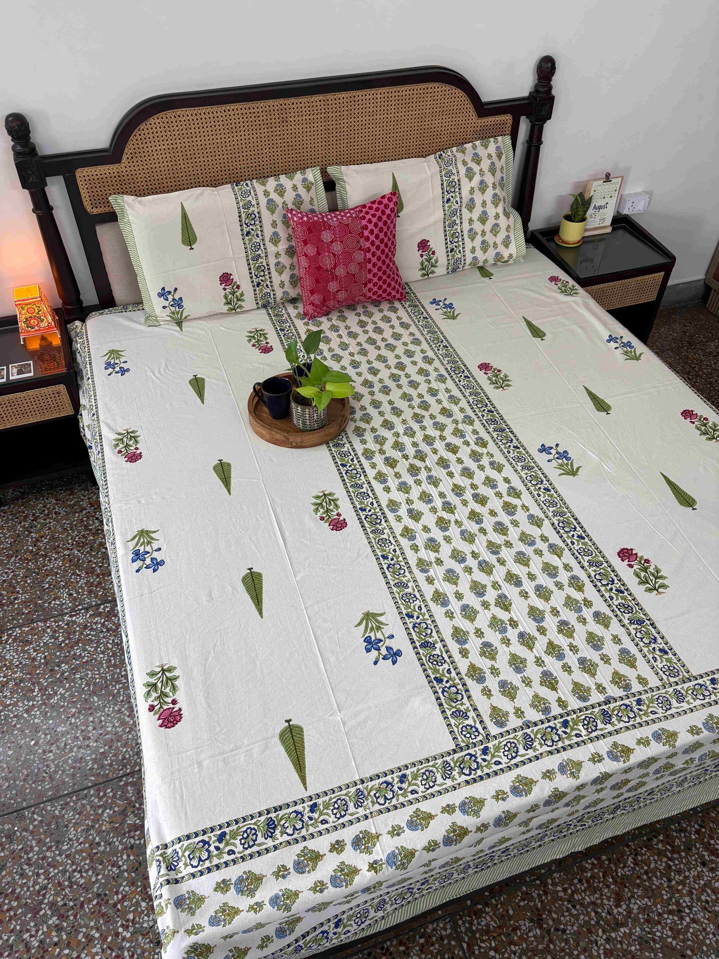 Aafreen Blue:Green - Flat I Fitted Bedsheet (108x108 Inches)