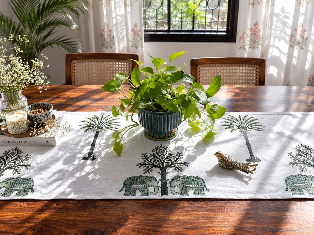 Vantara - Table Runner