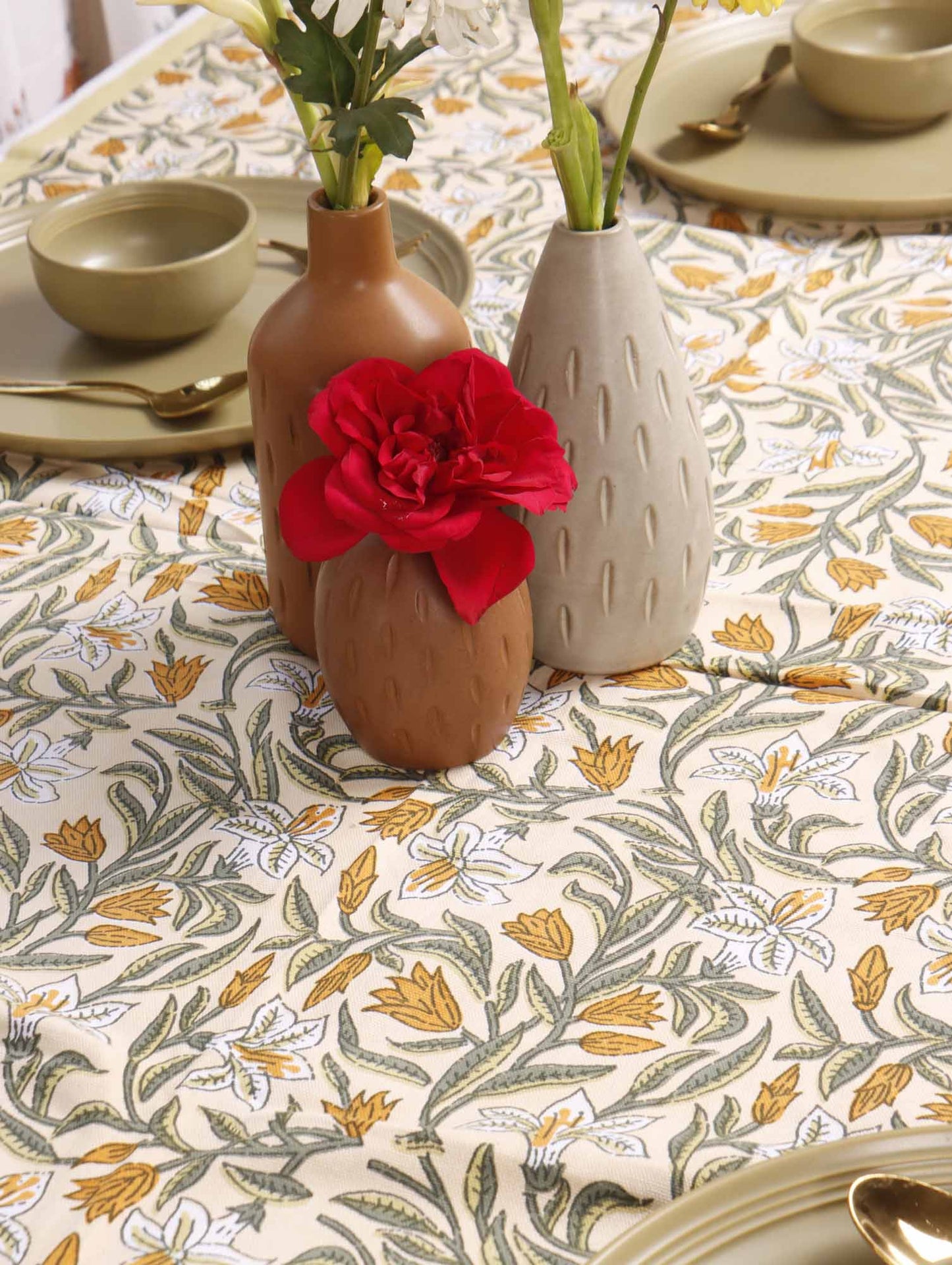 Madhubala - Six seater Dining Table Cover