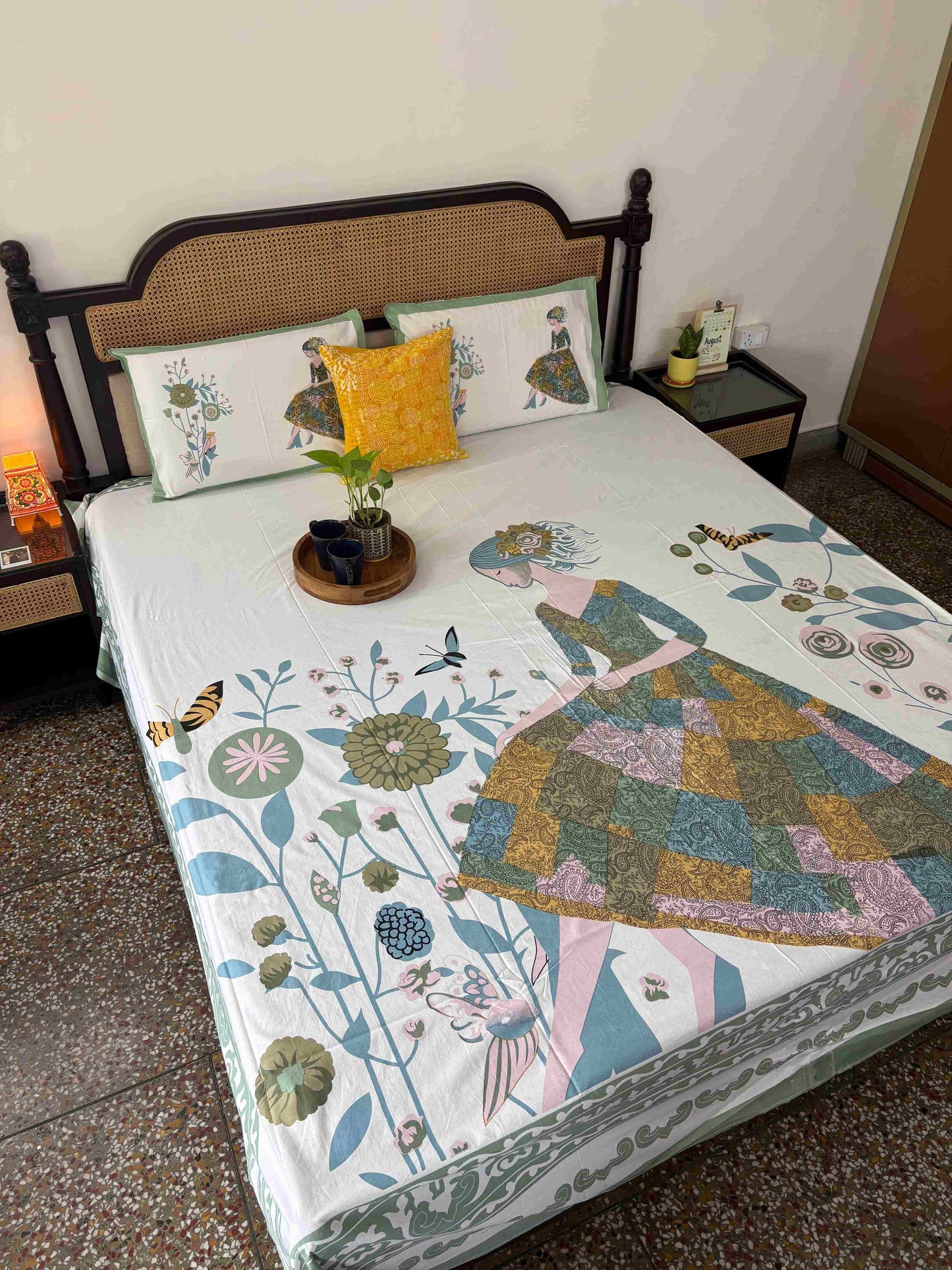 Doll - Flat I Fitted Bedsheet (108x108 Inches)