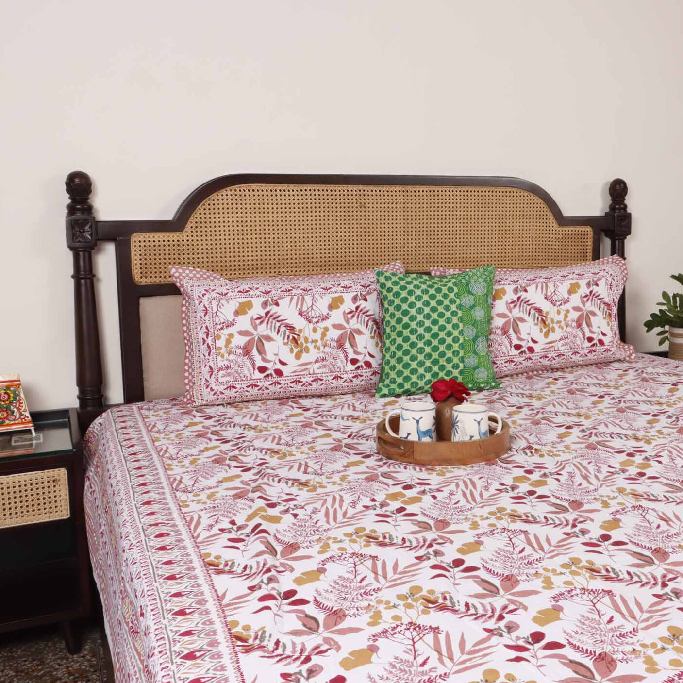 Kainaat Pink - Flat I Fitted Bedsheet (90x108 Inches)