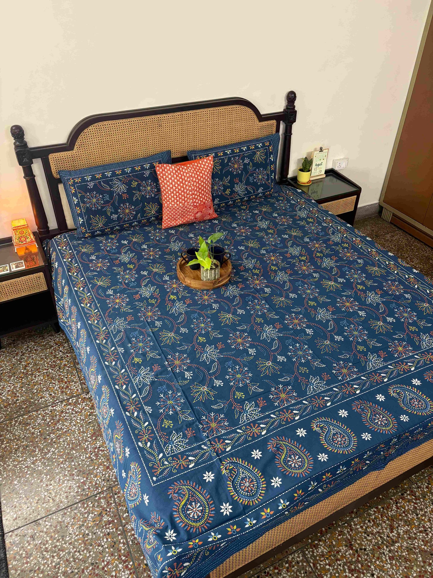 Kalamkari Rangeeli - Flat I Fitted Bedsheet (108x108 Inches)