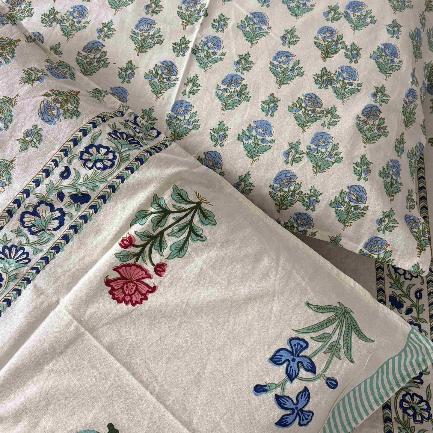 Aafreen Green - Flat I Fitted Bedsheet (108x108 Inches)