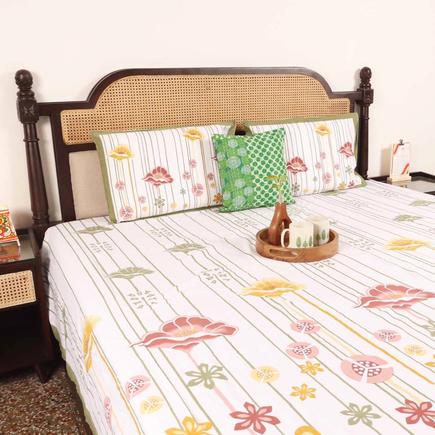 Floral Lines - Flat I Fitted Bedsheet (108x108 Inches)