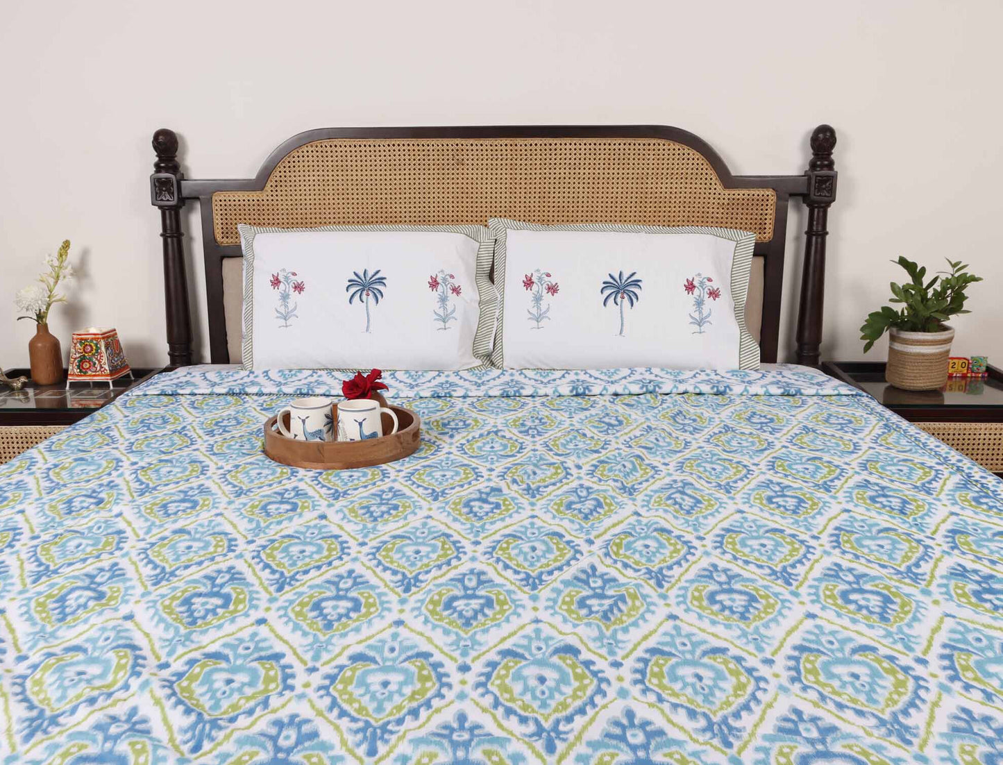 Double Bed Reversible Mul Dohar – Ikkat Blue