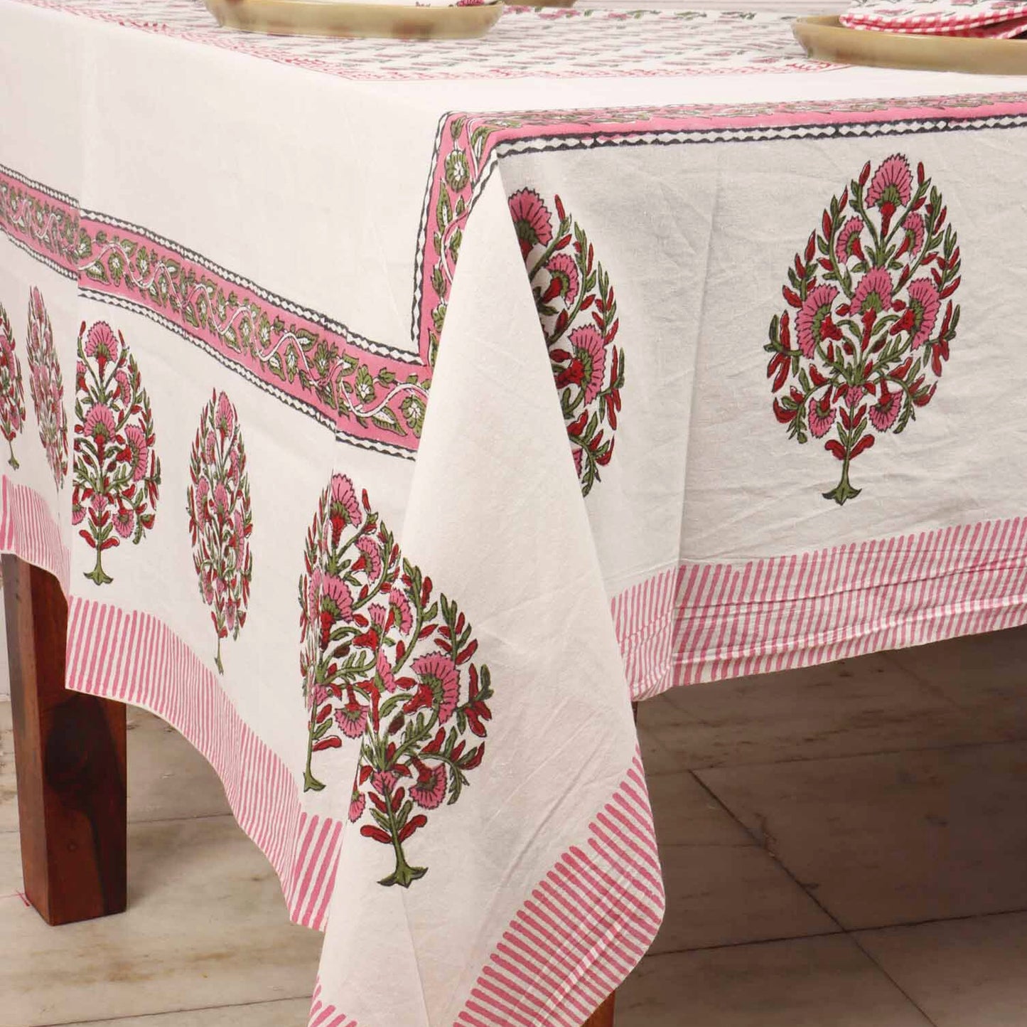Hansika Hand Block Six seater Dining Table Cover With Napkins