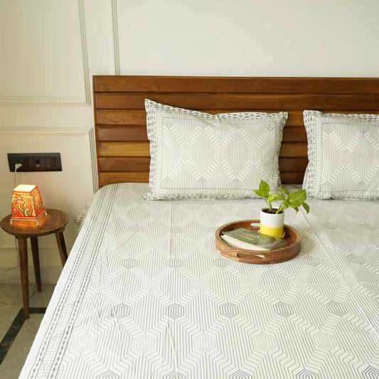 Paradise  – Flat I Fitted Bedsheet (90x108 Inches)