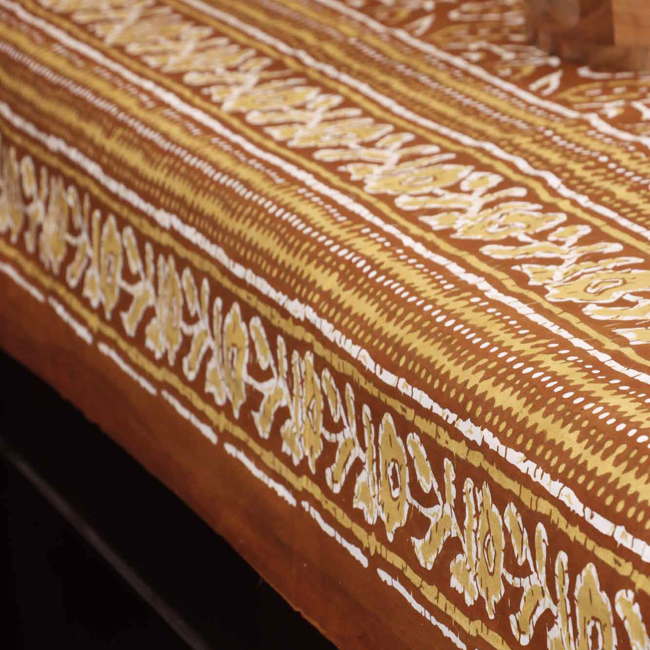 Dabu Brown – Flat I Fitted Bedsheet (90x108 Inches)