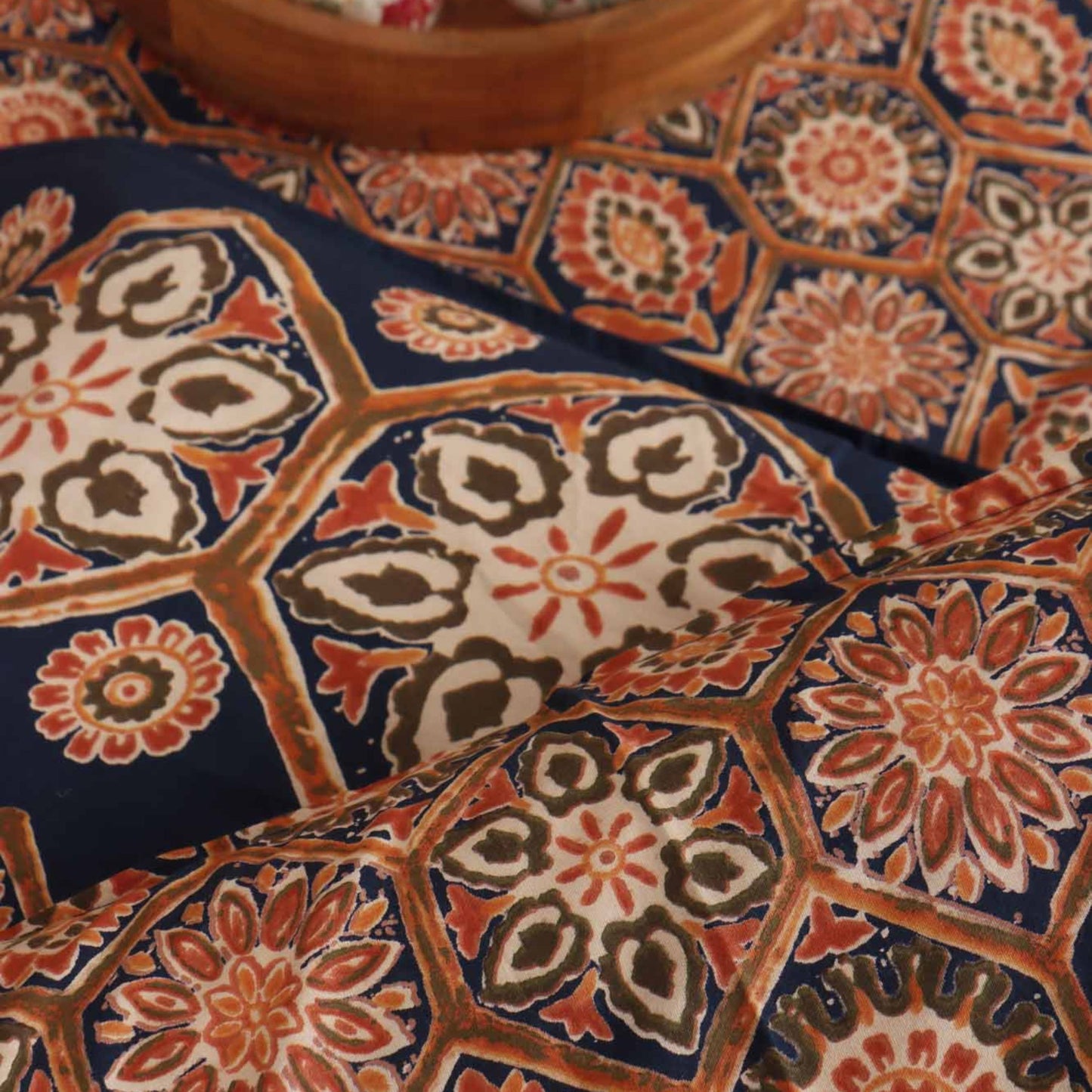 Rajwada – Flat I Fitted Bedsheet (108x108 Inches)
