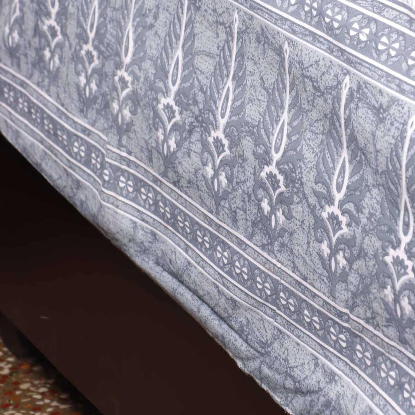 Meera Grey – Flat I Fitted Bedsheet (108x108 Inches)