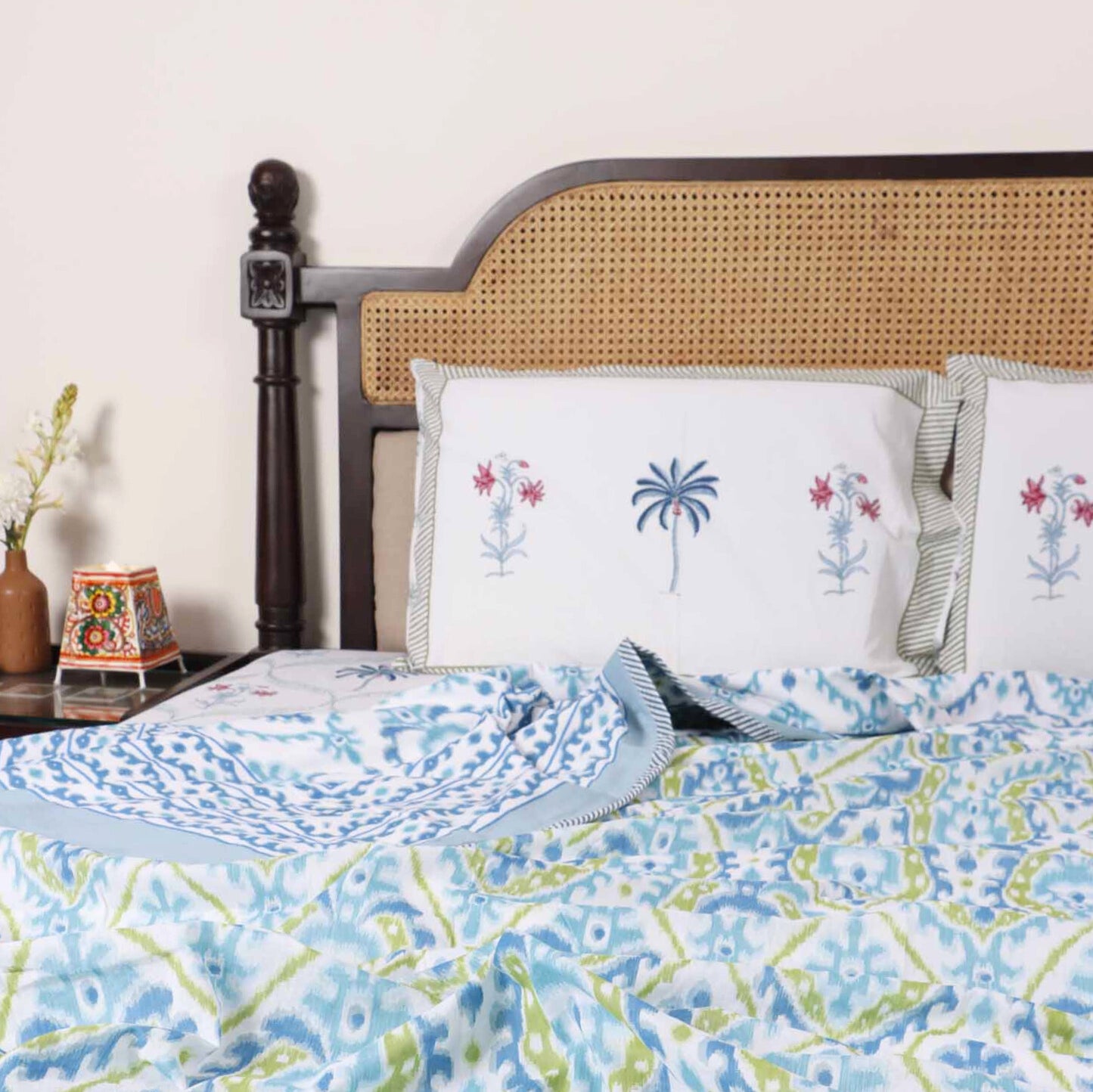 Double Bed Reversible Mul Dohar – Ikkat Blue