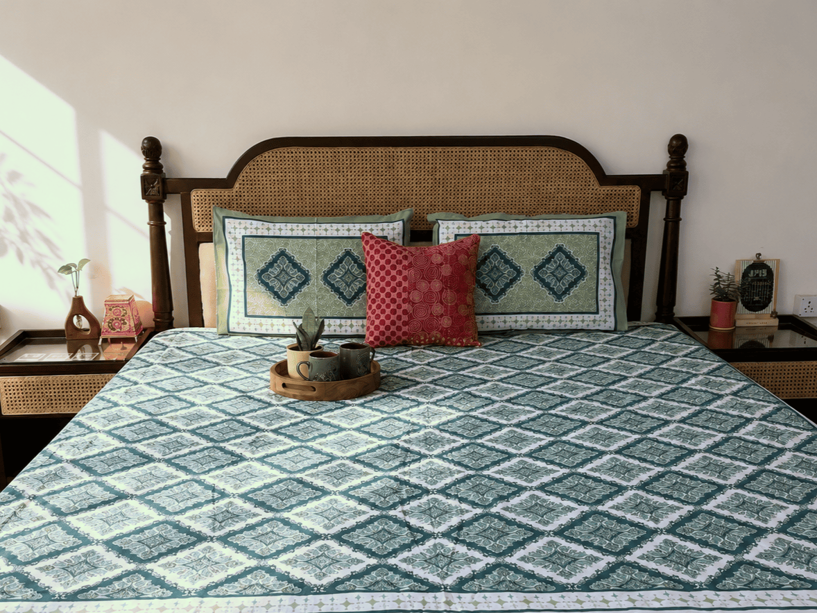 Sagar Green - Flat I Fitted Bedsheet (108x108 Inches)