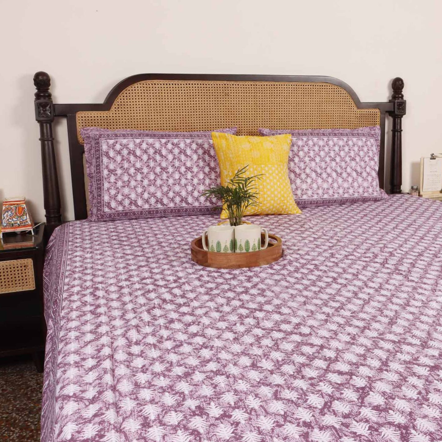 Meera Purple – Flat I Fitted Bedsheet (108x108 Inches)