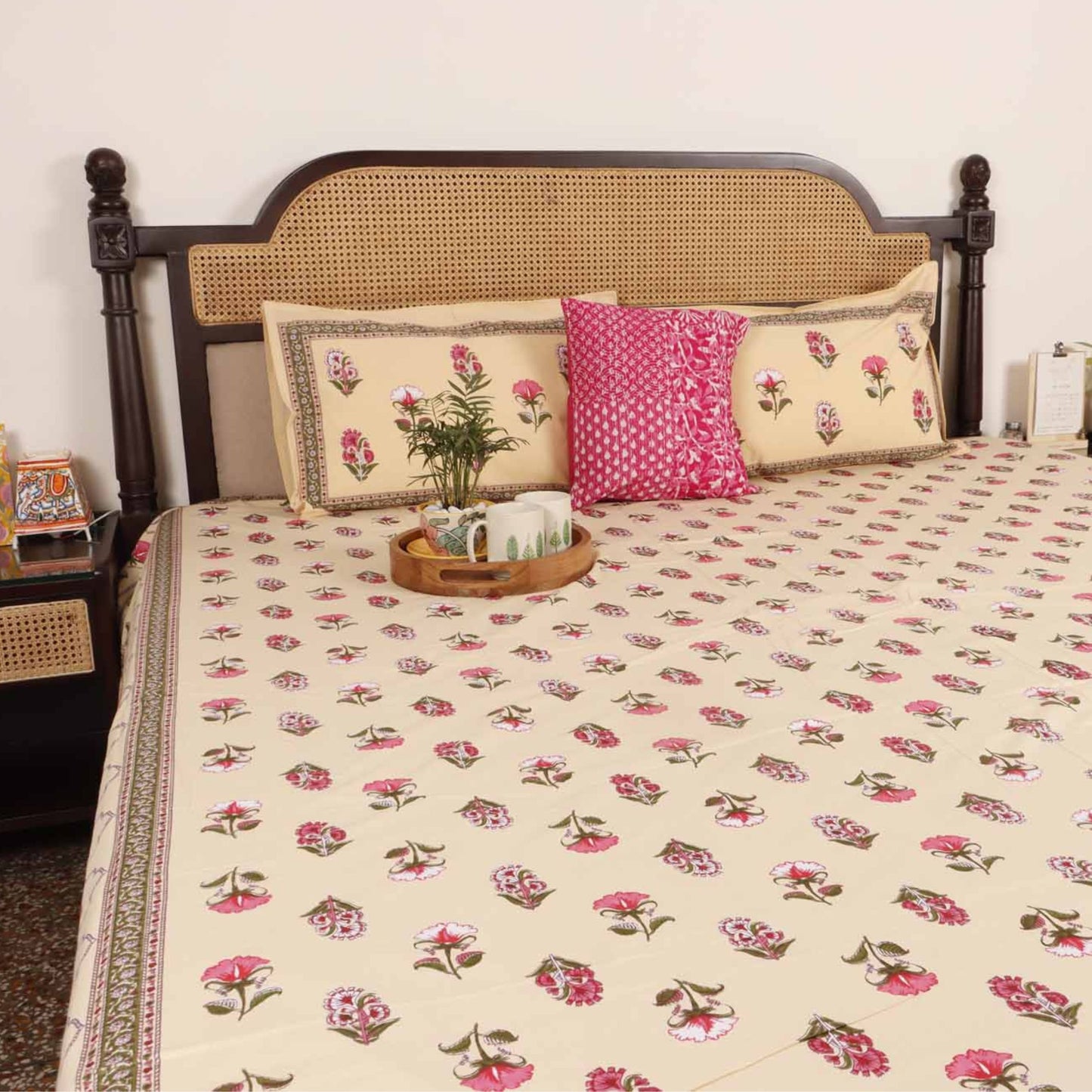 Anaya Beige  – Flat I Fitted Bedsheet (108x108 Inches)