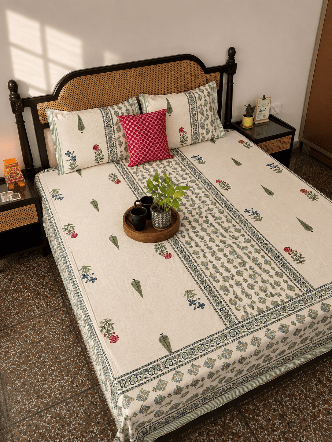 Aafreen Green - Flat I Fitted Bedsheet (108x108 Inches)