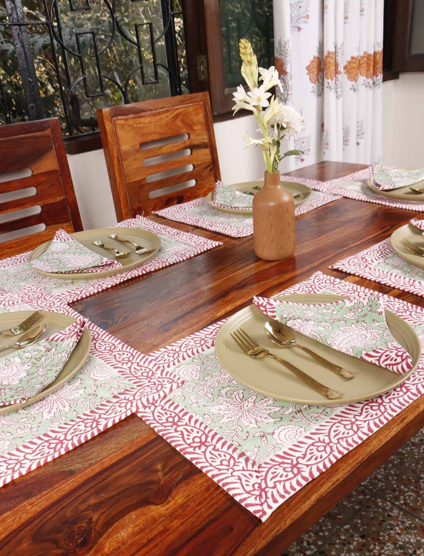 Haryali - Table Runner, Table Mats and Napkins