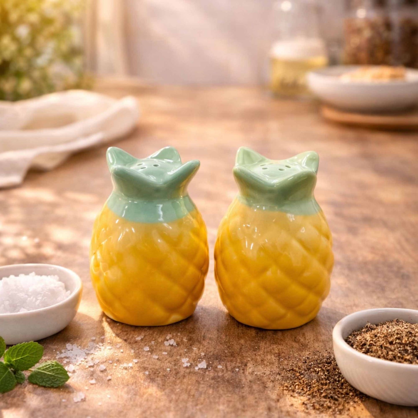 Pineapple - Salt & Pepper Shakers