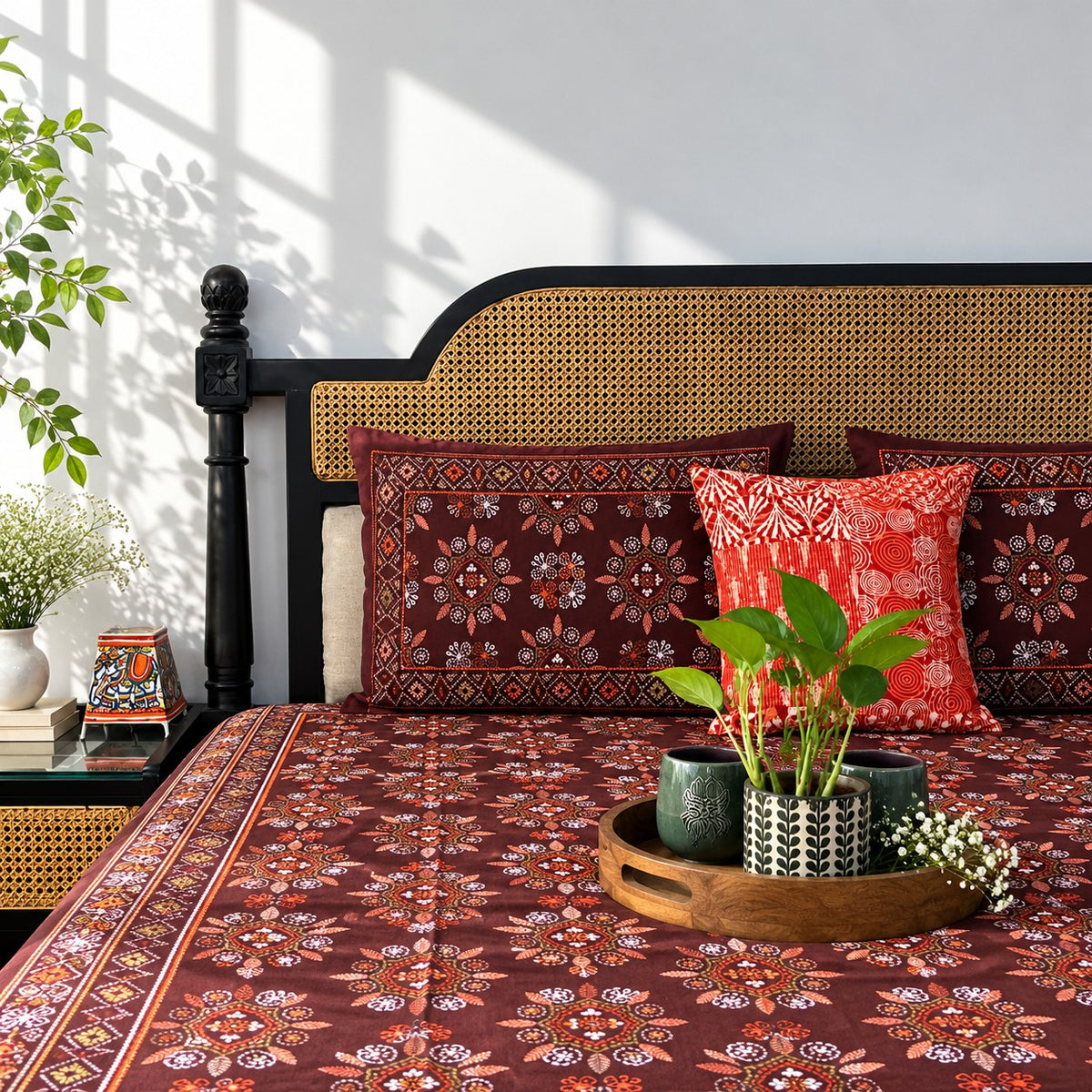Kalamkari Mandala - Flat I Fitted Bedsheet (90x108 Inches)