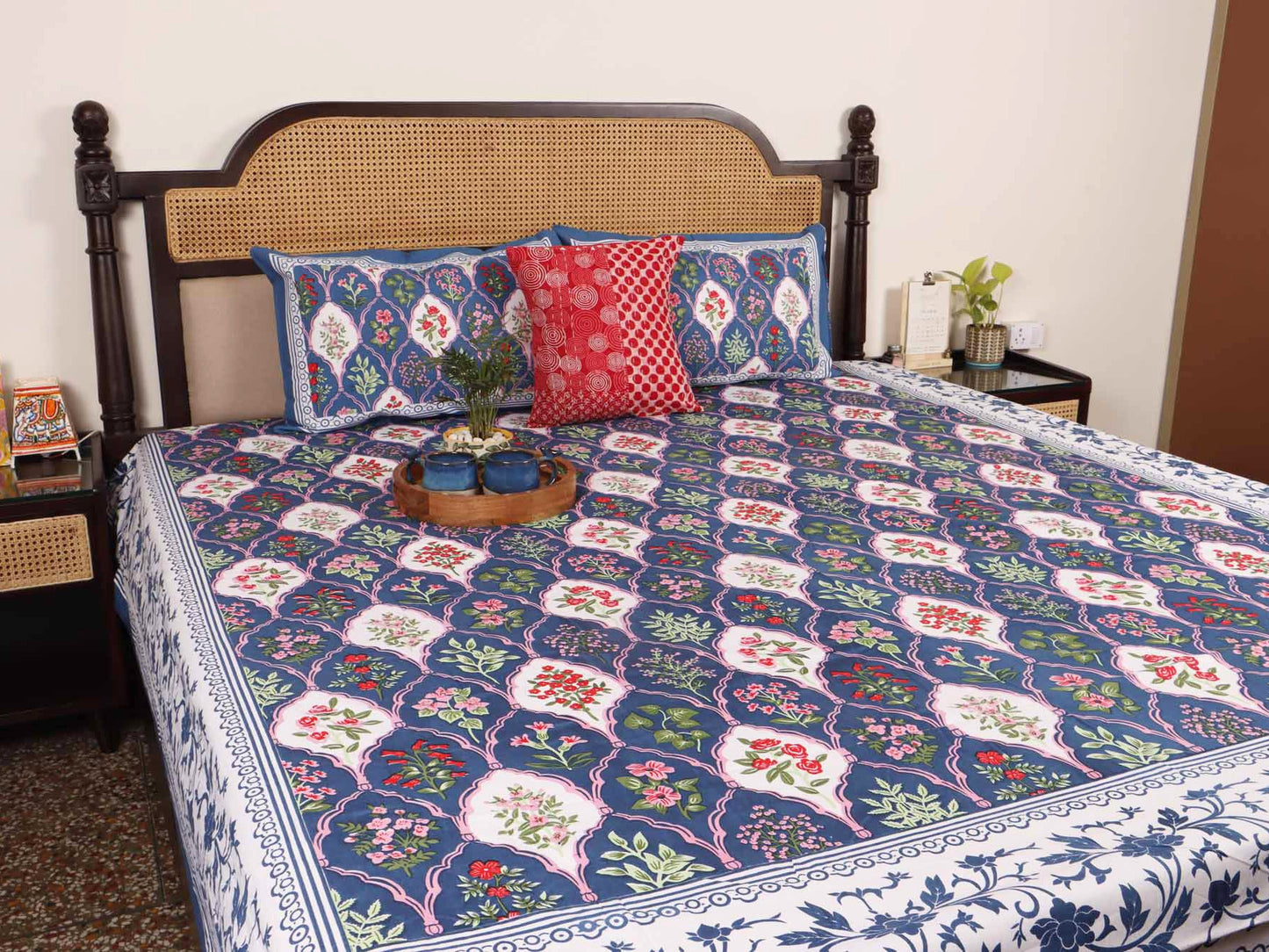 Rangrez Purple – Flat I Fitted Bedsheet (90x108 Inches)