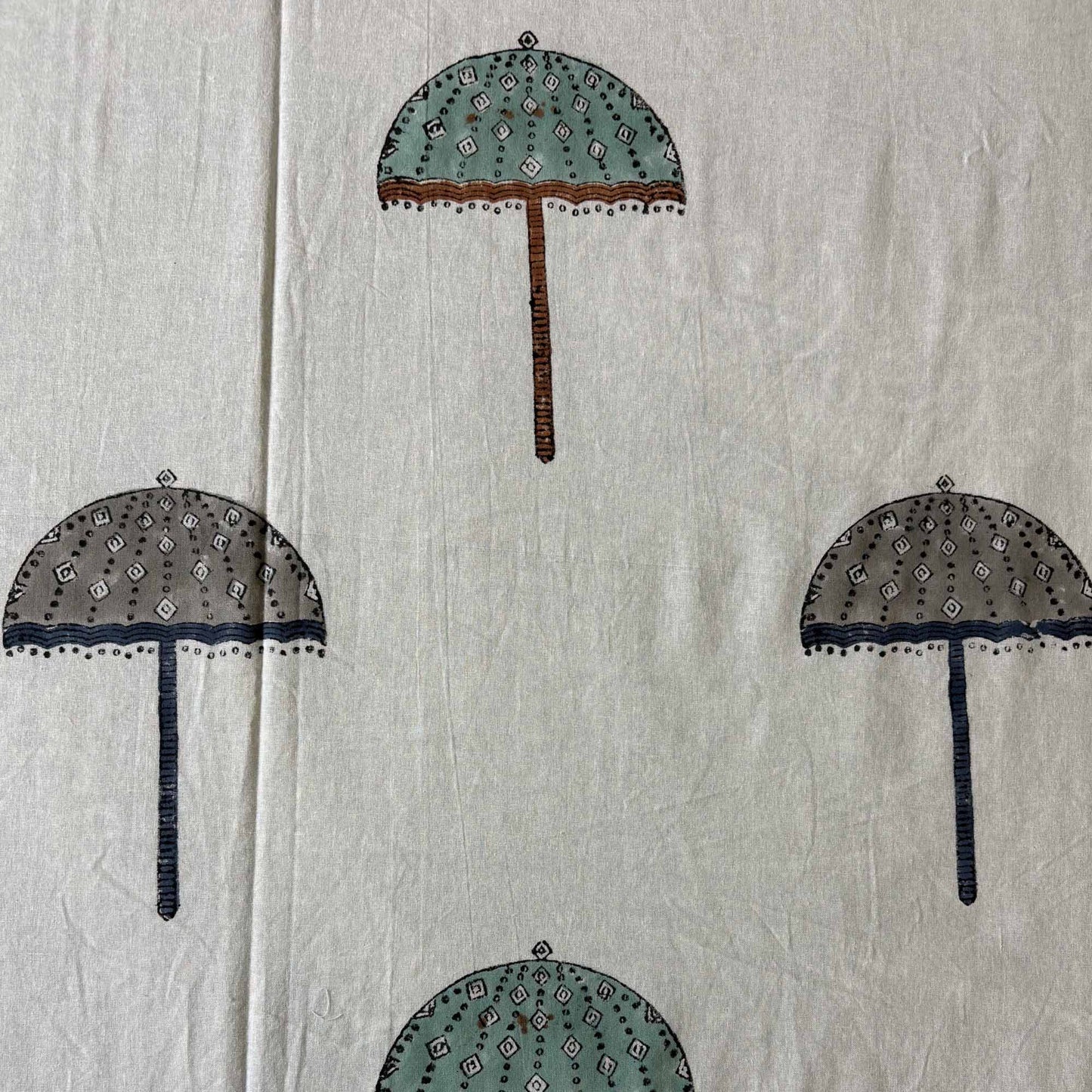 Chhatri – Hand Block Print Bedsheet (90x108 Inches)