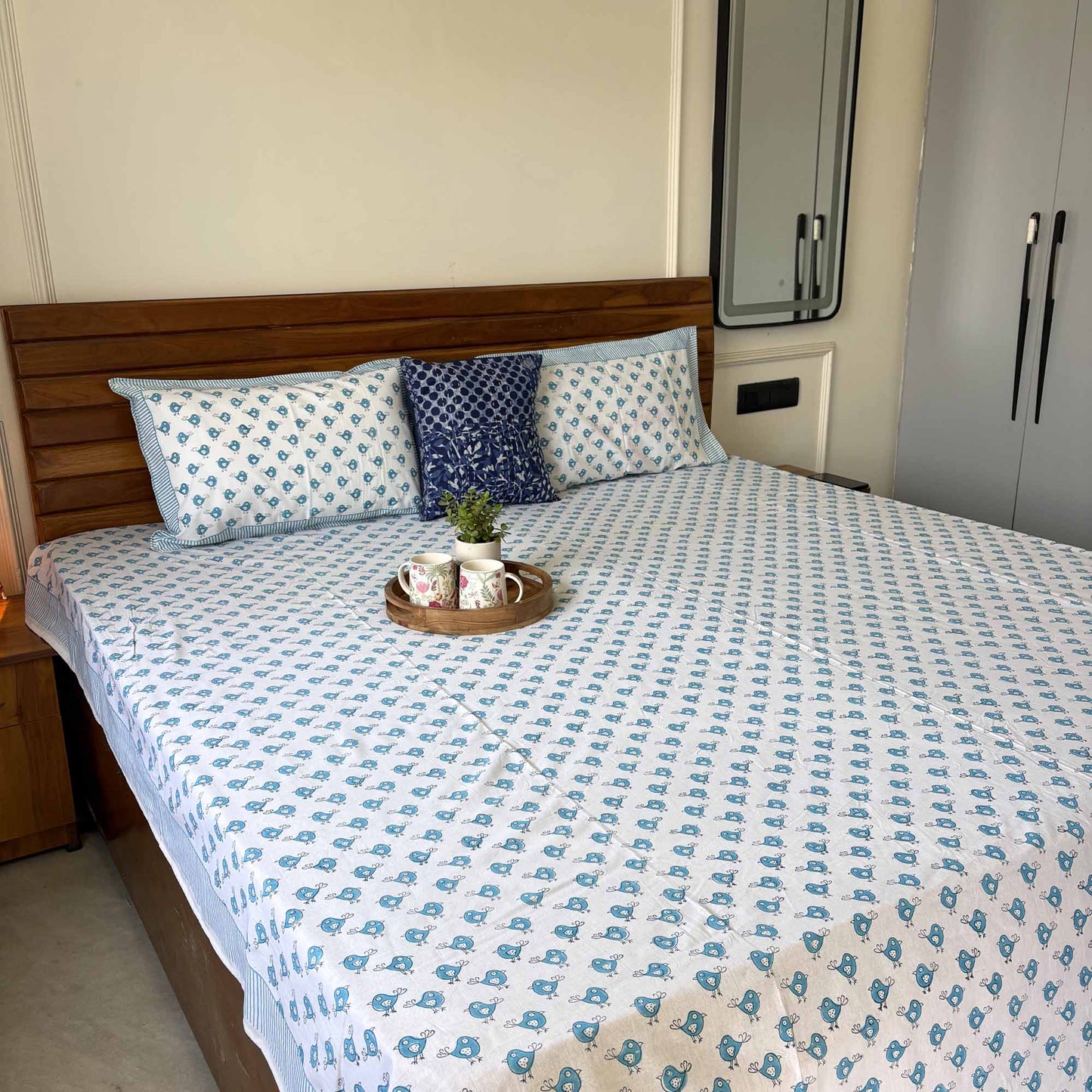 Blue Bird – Hand Block Print Bedsheet (90x108 Inches)