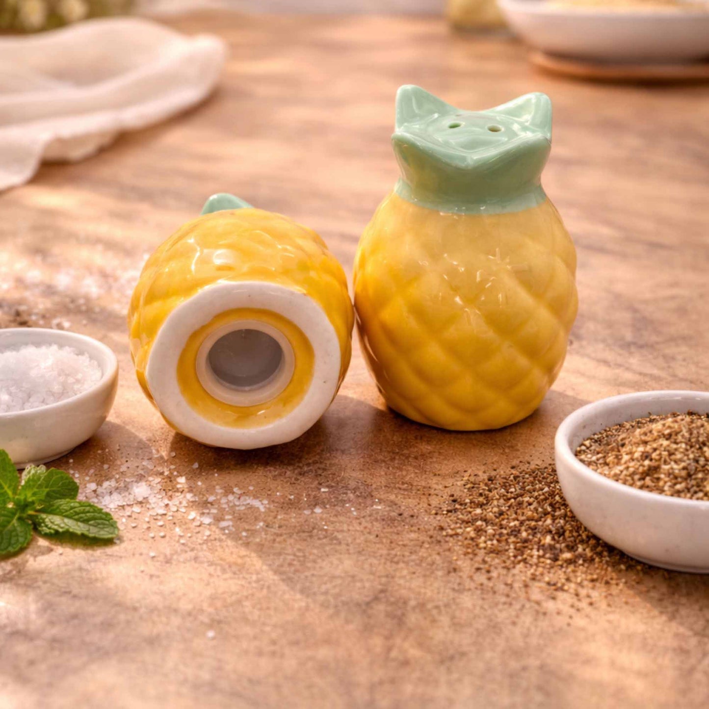 Pineapple - Salt & Pepper Shakers