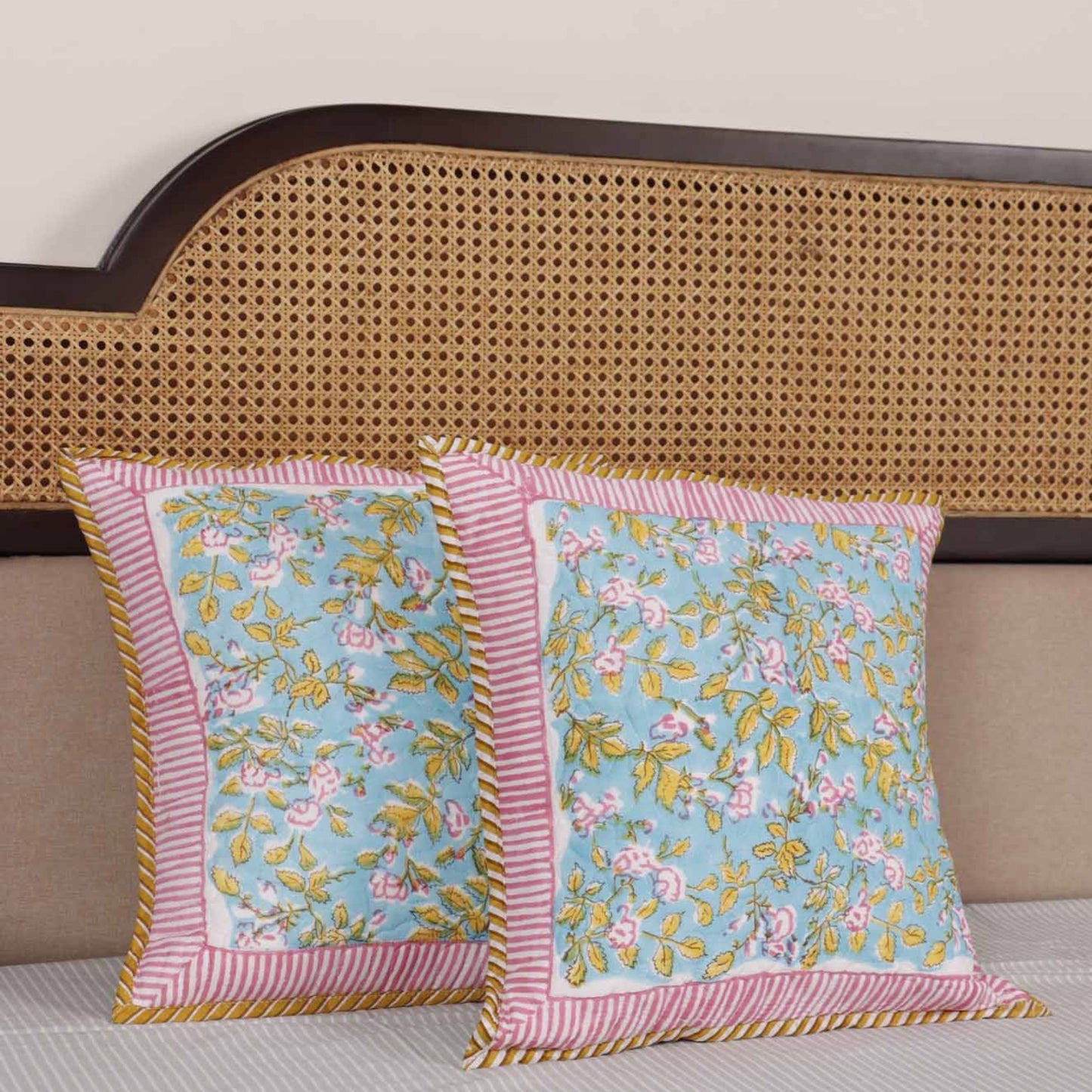 Sadabahaar - Quilted Handblock Cushion Cover