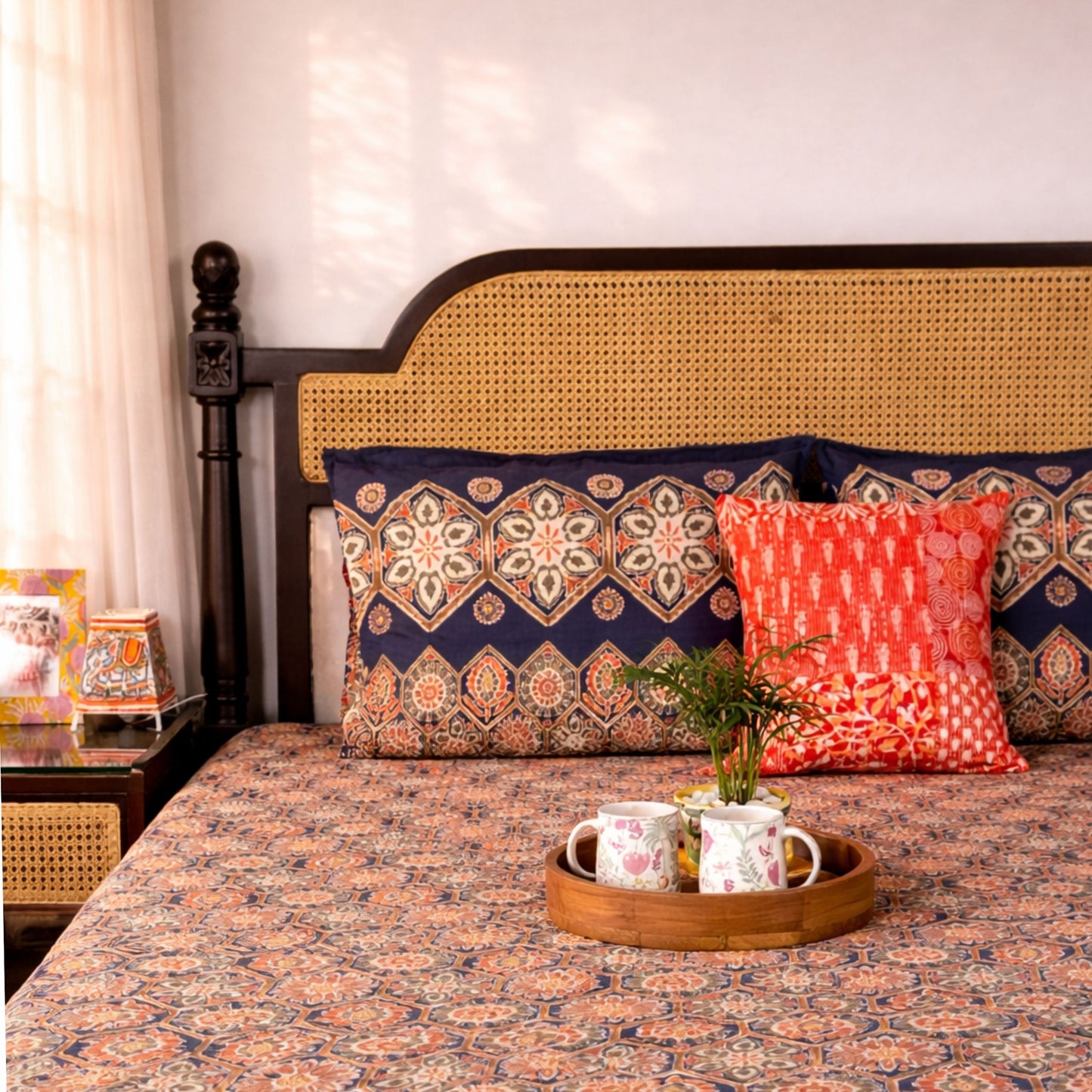 Rajwada – Flat I Fitted Bedsheet (108x108 Inches)