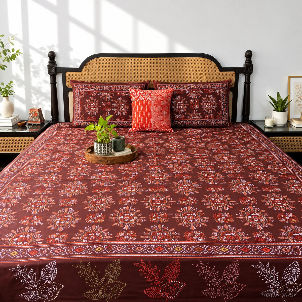 Kalamkari Mandala - Flat I Fitted Bedsheet (90x108 Inches)