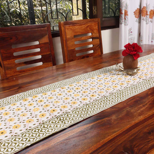 Amaltaas - Table Runner
