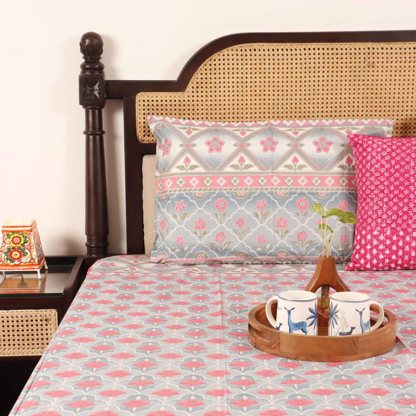 Suhani - Flat I Fitted Bedsheet (108x108 Inches)
