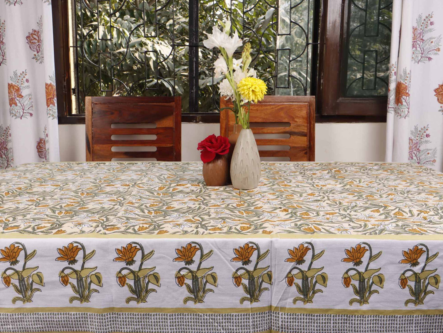 Madhubala - Six seater Dining Table Cover