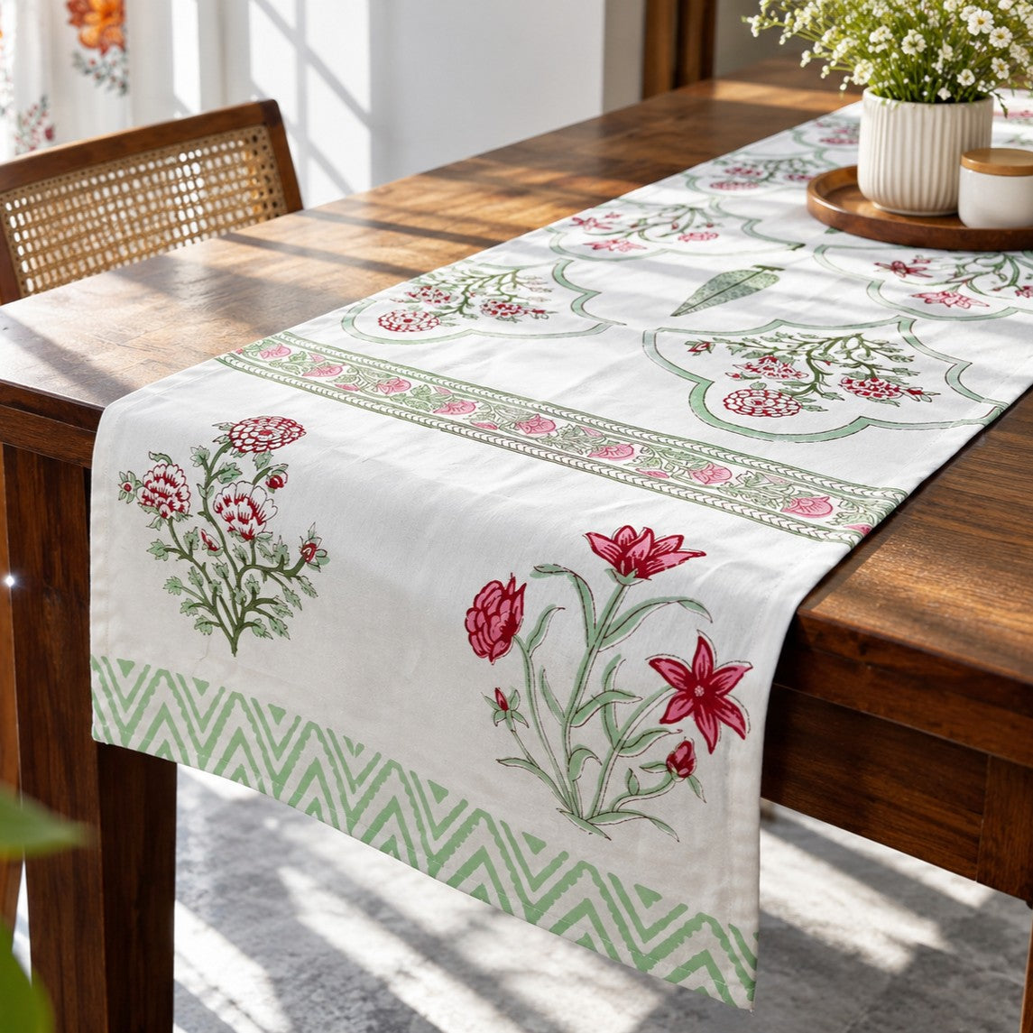Roshanara - Table Runner