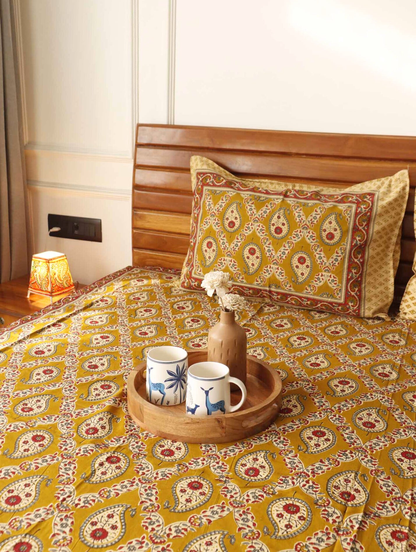 Kalamkari Mustard Booti - Flat I Fitted Bedsheet (108x108 Inches)