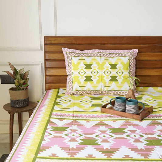 Florescent Puzzle   -  Bedsheet (108x108 Inches)