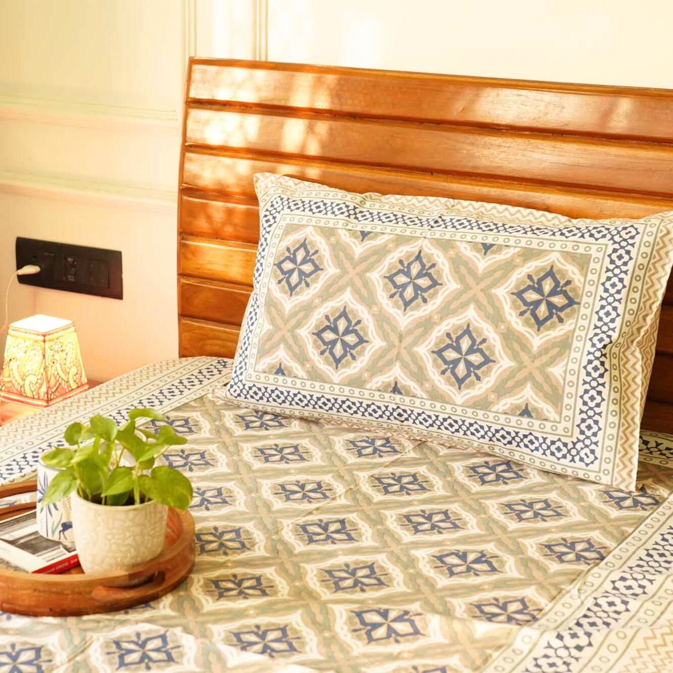 Kaleidoscope - Blue - Single bed bedsheet(60x90 Inches)