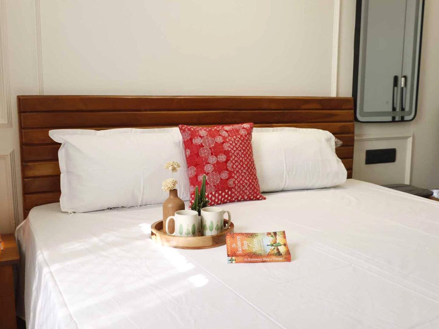 Snowhite Flat I Fitted Bedsheet (108x108 Inches)