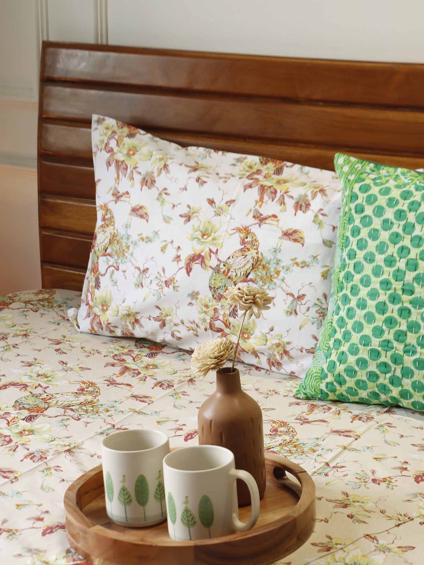 Panchi - Peach Flat I Fitted Bedsheet (108x108 Inches)