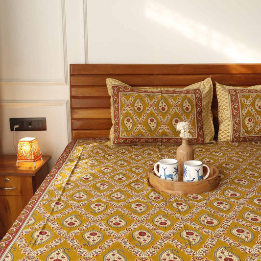 Kalamkari Mustard Booti - Flat I Fitted Bedsheet (108x108 Inches)