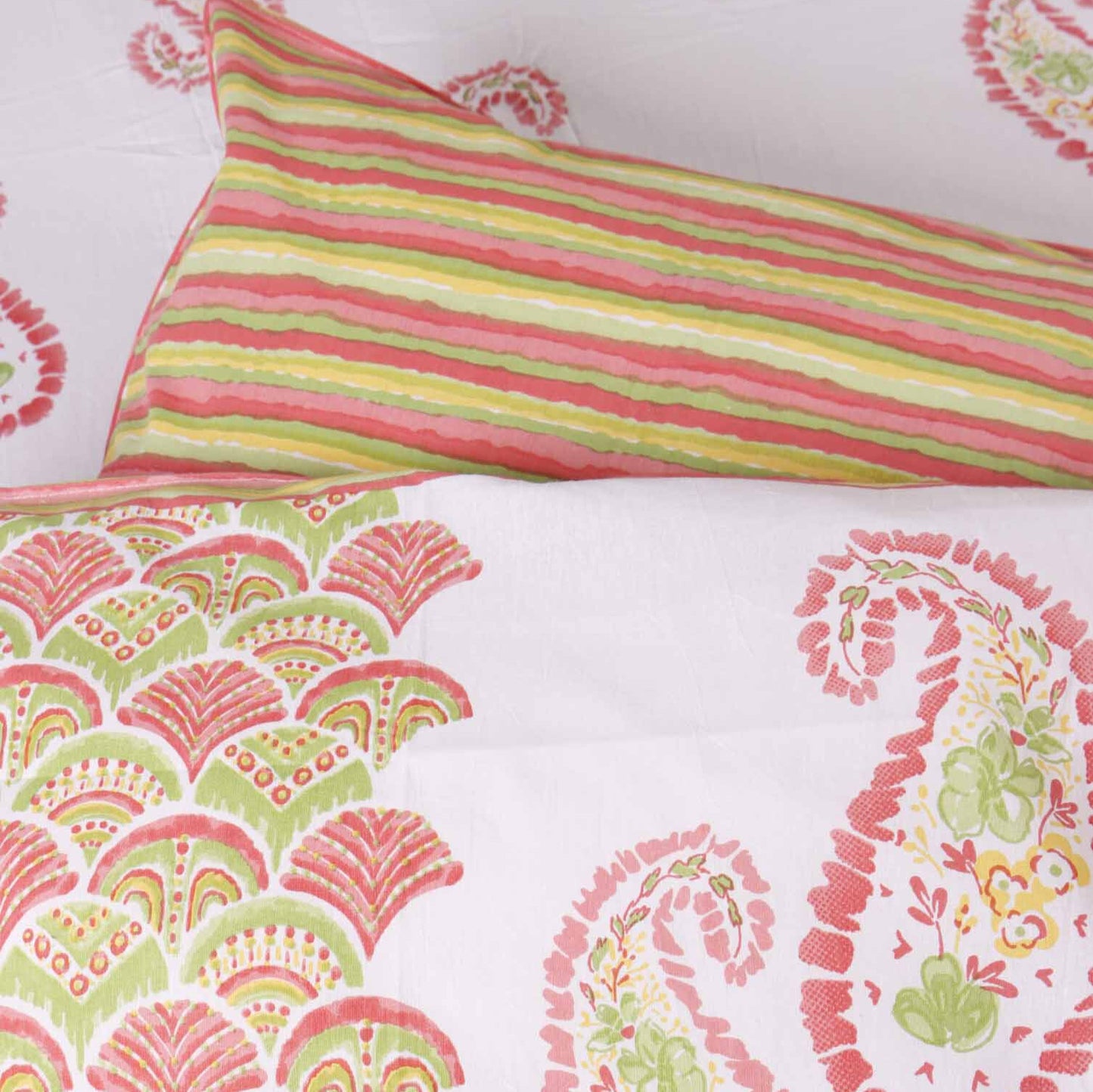 Ruhaani Pink - Flat I Fitted Bedsheet (108x108 Inches)