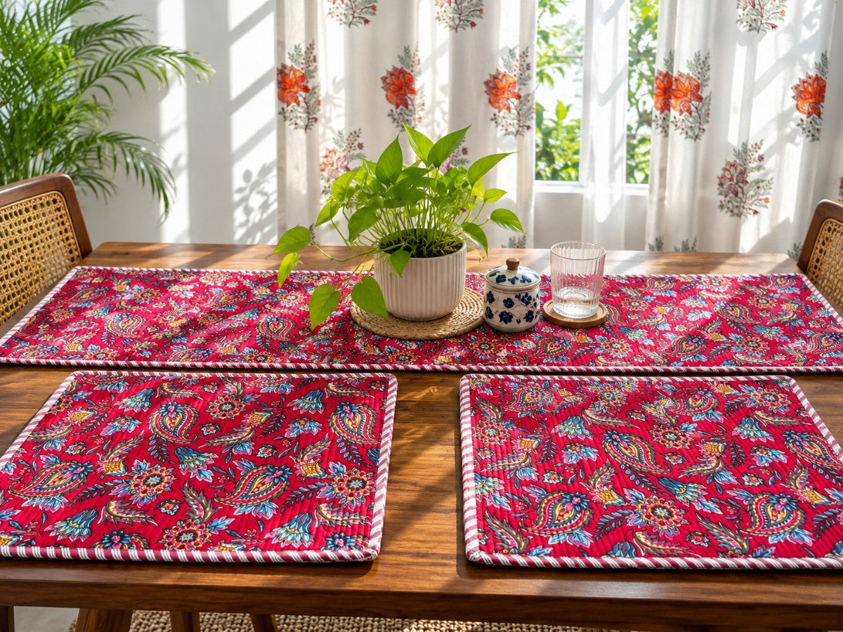 Scarlet - Quilted Table Runner and 6 Mats