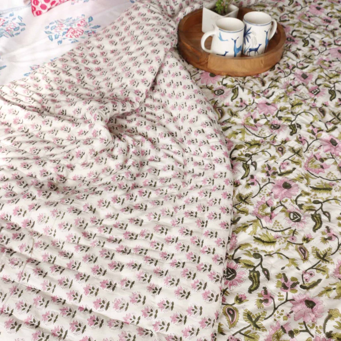 Gulabi Bel  - Single Bed/ Double Bed Razai/ Comforter