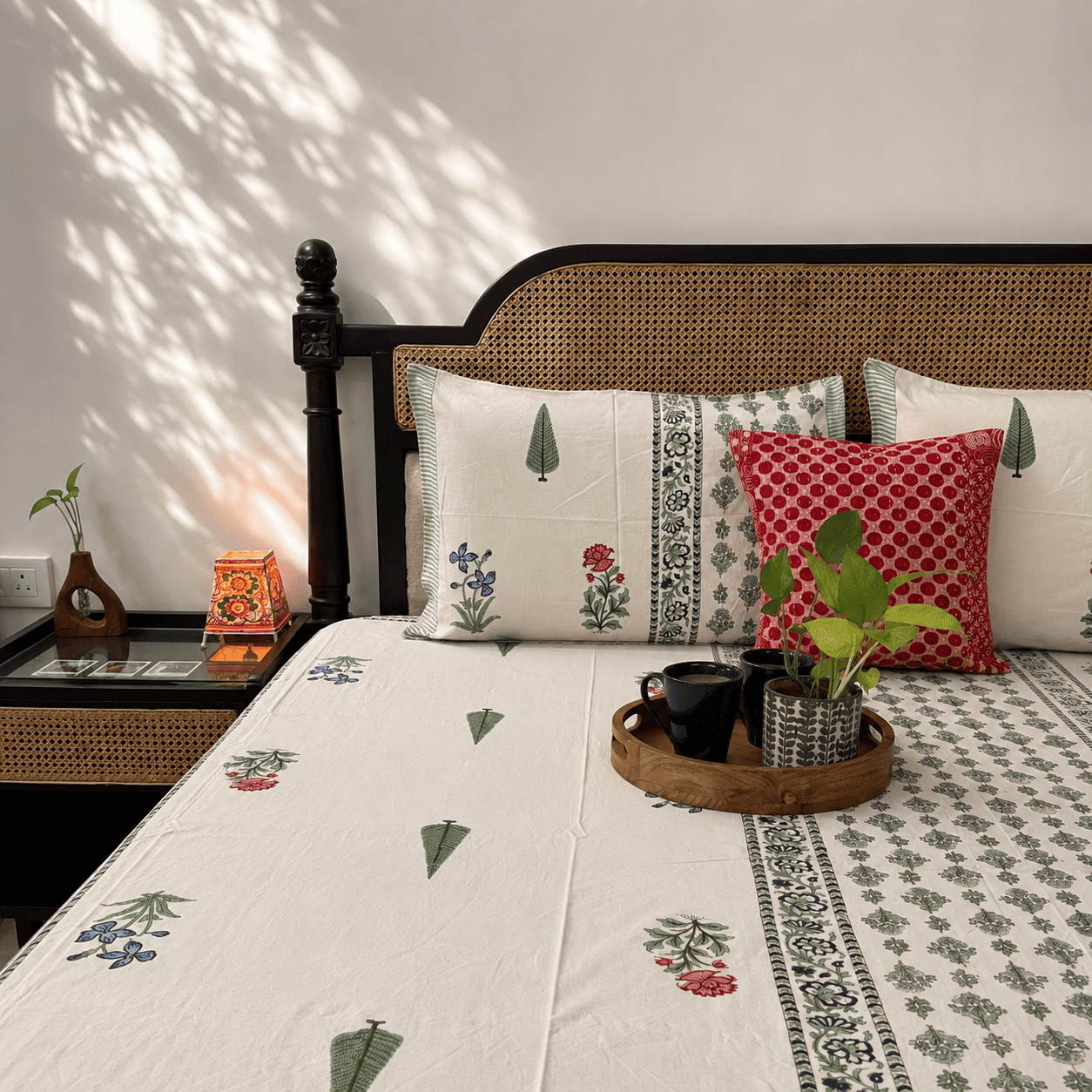 Aafreen Green - Flat I Fitted Bedsheet (108x108 Inches)